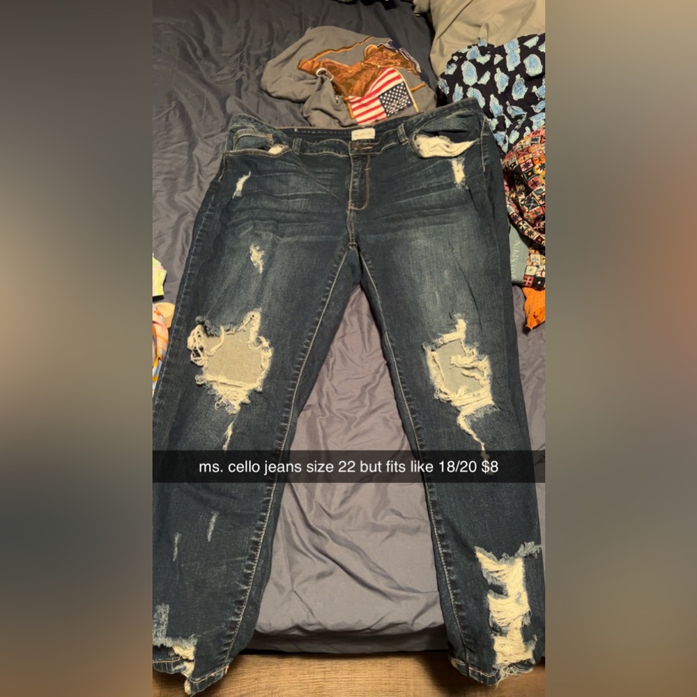 Ms. Cello ripped jeans